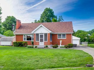6 Powder Horn Ct, Louisville, KY