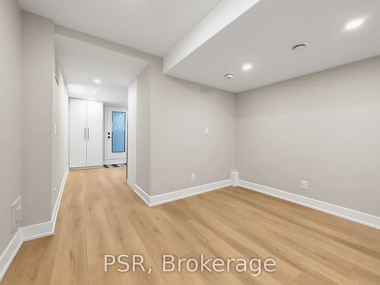 99 Geoffrey St #BASEMENT — Photo 9