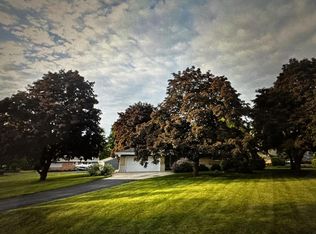 3142 S Reno Dr, New Berlin, WI 53151