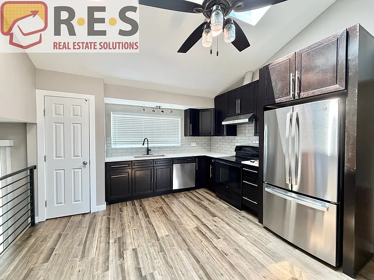 3669 S Gibralter Cir — Photo 3