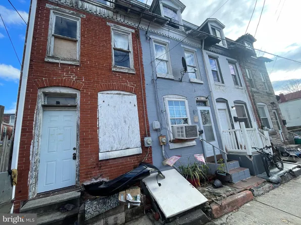 537 Strong Aly, Reading, PA 19602