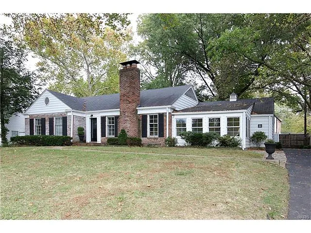 24 Foxboro Rd photo 1