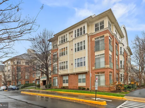 11775 Stratford House Pl APT 312, Reston, VA 20190