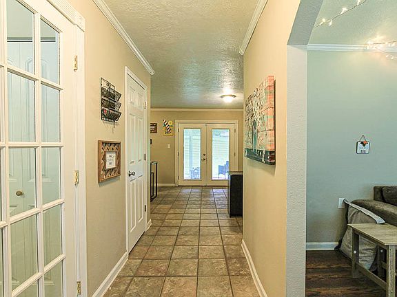 2nd image of 129 Country Club Ct