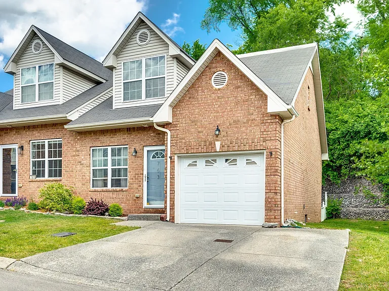 763 Spence Enclave Ln — Photo 2