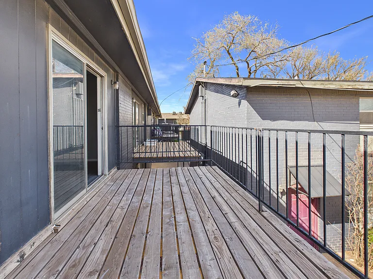 Tanglewood Apartments — Photo 45