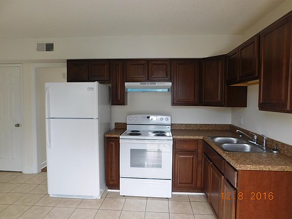 5th image of 712 McPherson St APT C