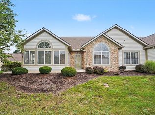 604 Crossings Cir, Tallmadge, OH 44278