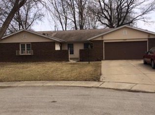 1027 Sunset Rdg, Danville, IL 61832