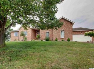 4601 Brandywine Ln, Quincy, IL 62305