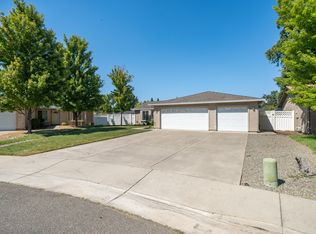 3381 Southwood Dr, Anderson, CA 96007
