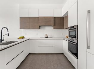 8 Leverett St #4, Brookline, MA 02445