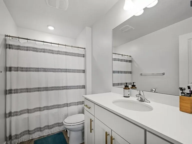 1116 E Pilot St — Photo 4