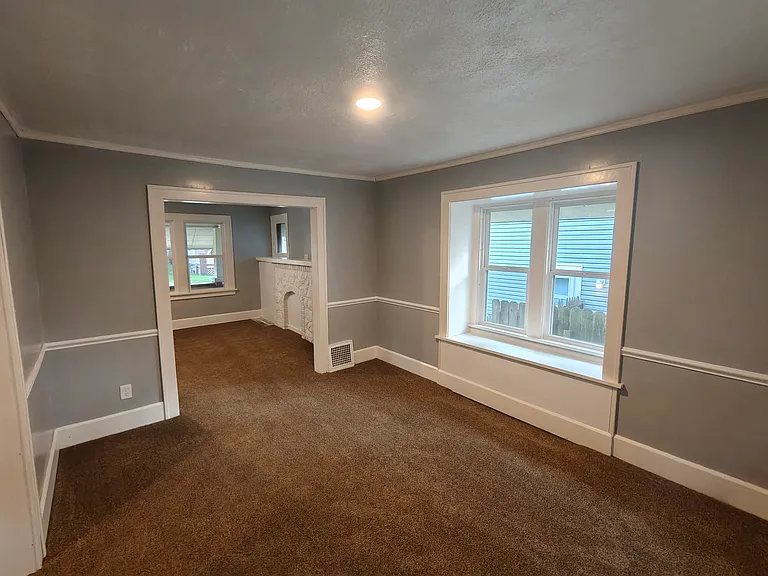 143 Brighton Dr — Photo 9