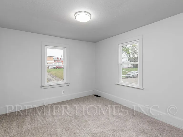 1126 11th St NW — Photo 10