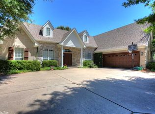 320 Castlegate Dr, Conway, AR 72034