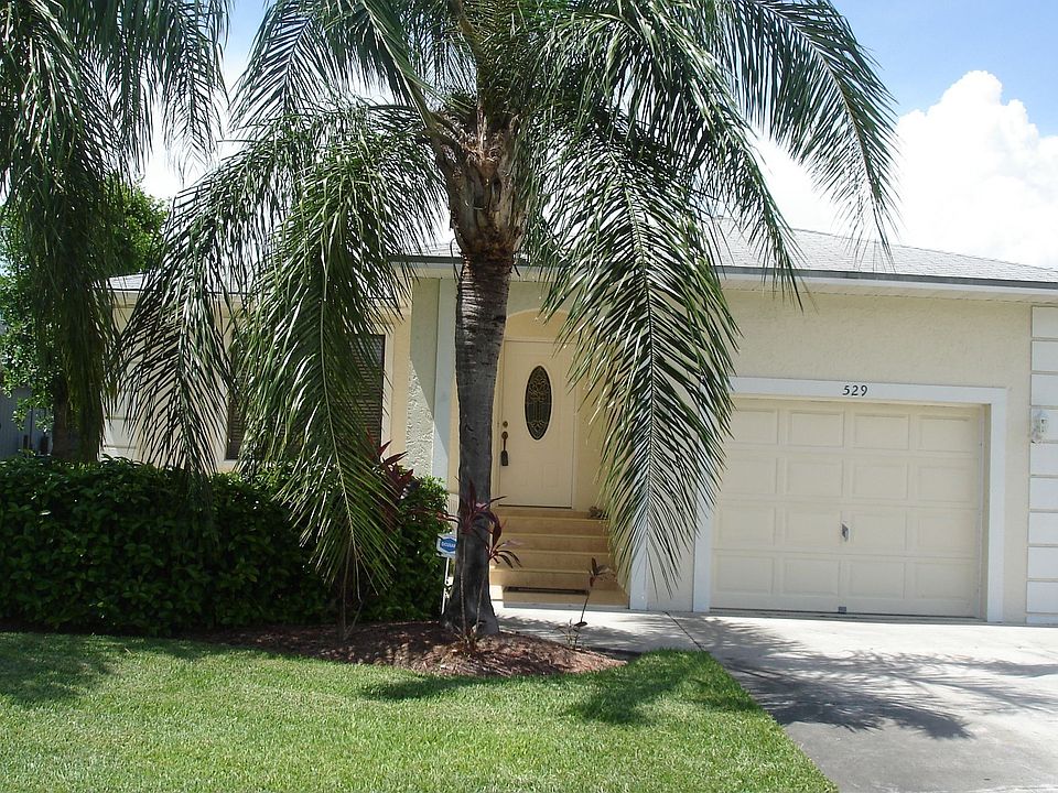 1st image of 529 92nd Ave N