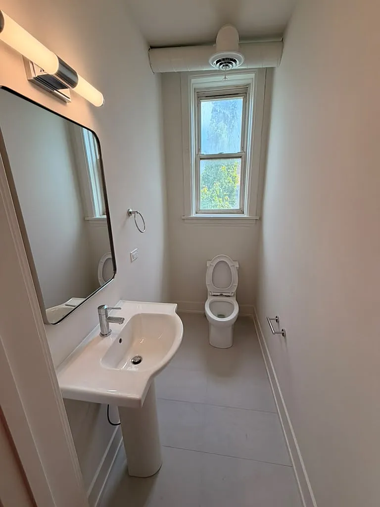 3 bed, 1.5 bath, 1250 sqft, $2,950 — Photo 4