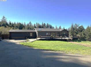 97450 Kadora Ln, North Bend, OR 97459