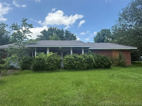 2203 Oak St, Idabel, OK 74745