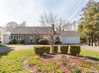 1560 Ridge Rd, North Haven, CT 06473