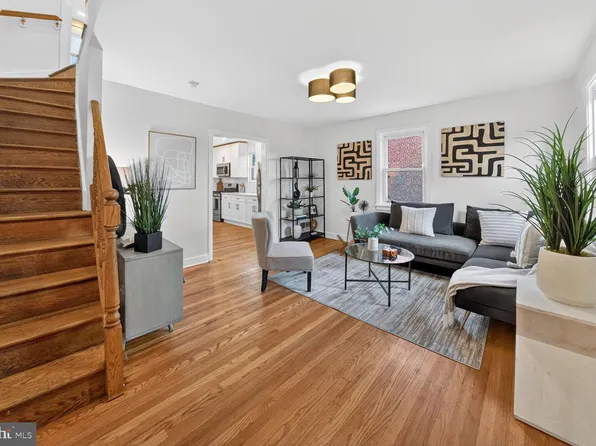 832 Delafield St NE, Washington, DC 20017