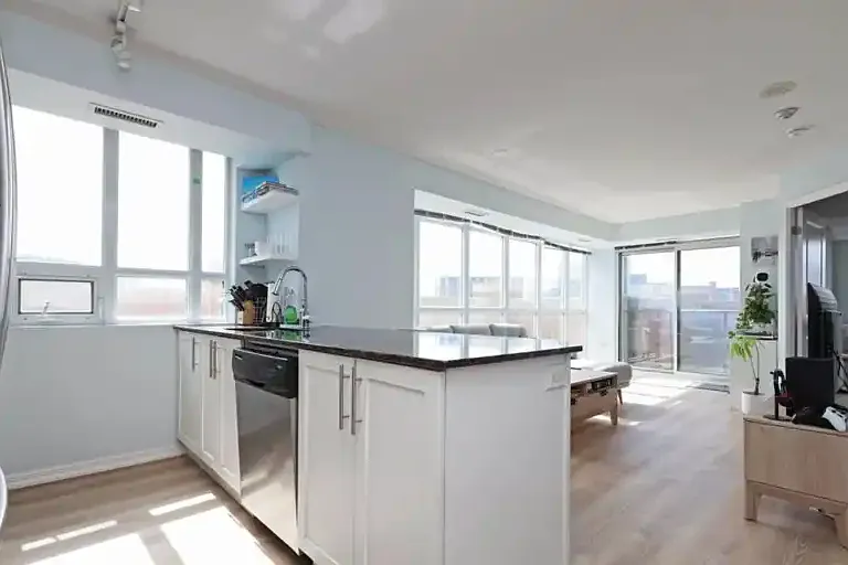125 Western Battery Rd #610 — Photo 7
