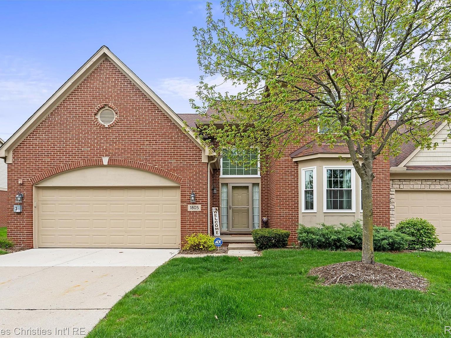 1805 Lincoln Dr