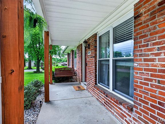 5th image of 3118 Woodbridge Dr