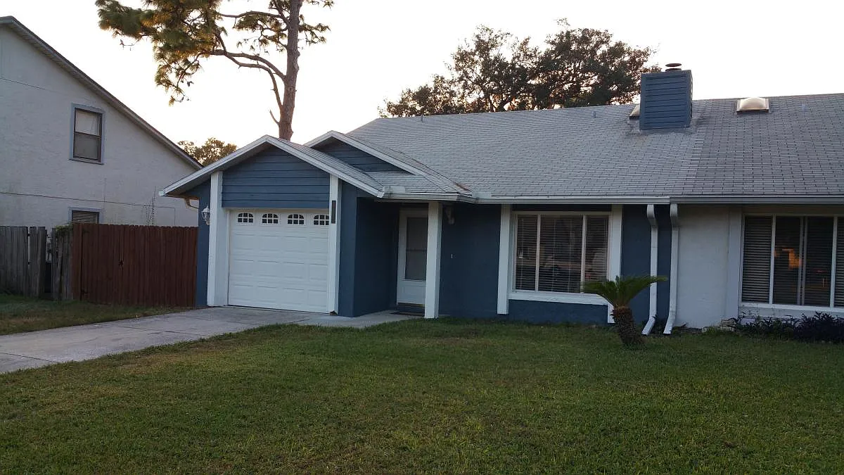 2432 Pear Tree Court — Photo 2