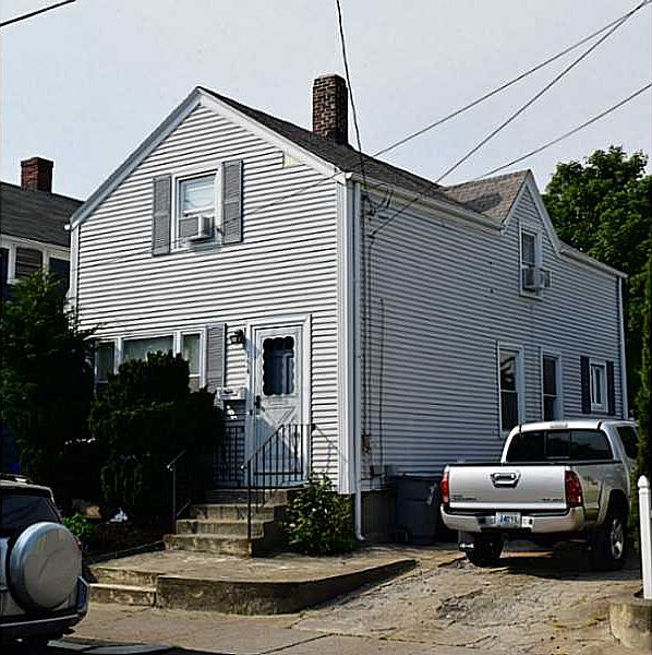 1st image of 154 Freeborn Ave