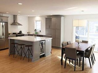 214 2nd St N #E, Minneapolis, MN 55401