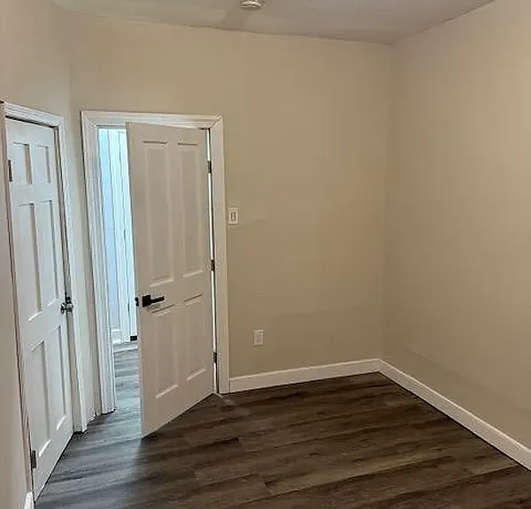 1144 Blake Ave #1R — Photo 24