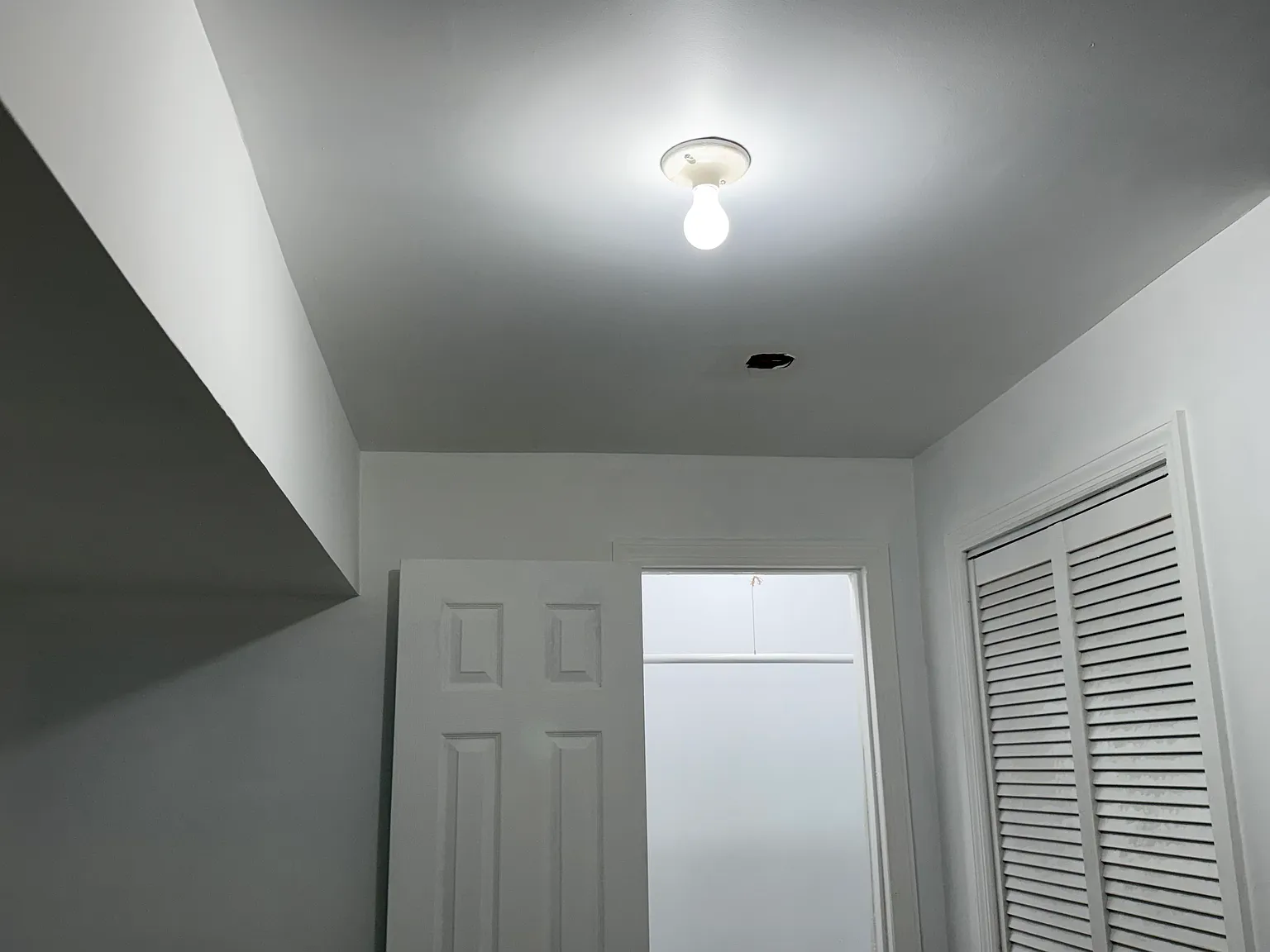 2 bed, $2,000 — Photo 3