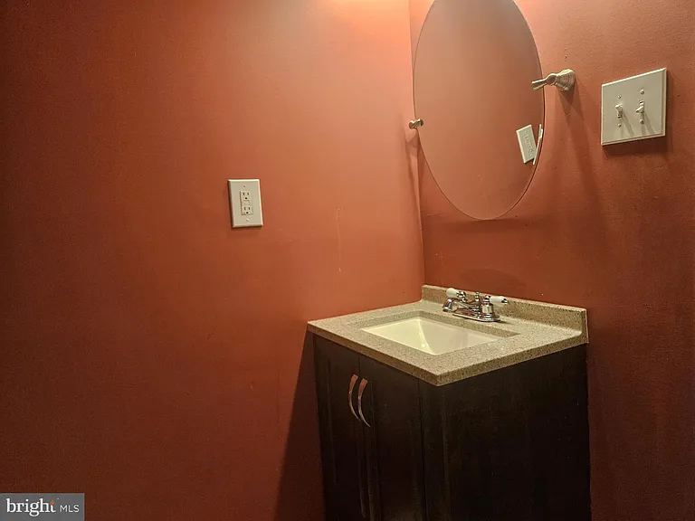 3315 Hollow Ct — Photo 38