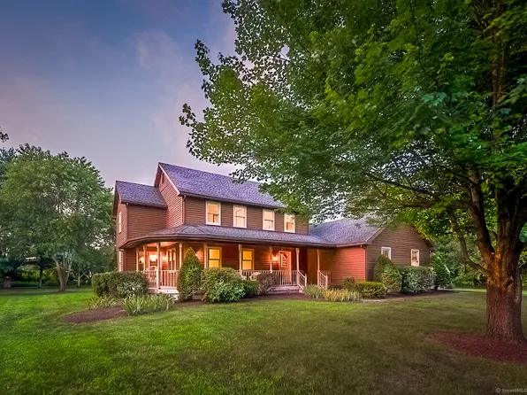 8 Country Farm Lane, Ellington, CT 06029
