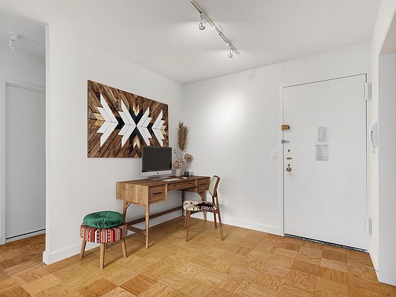 5th image of 300 E 75th St APT 7D
