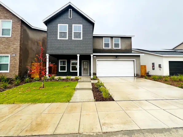 4465 Mecca Ave, Clovis, CA 93619