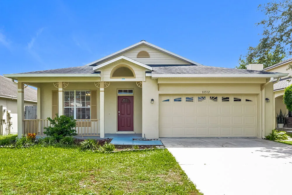 3 bed, 2.0 bath, 2010 sqft, $2,630 — Photo 1