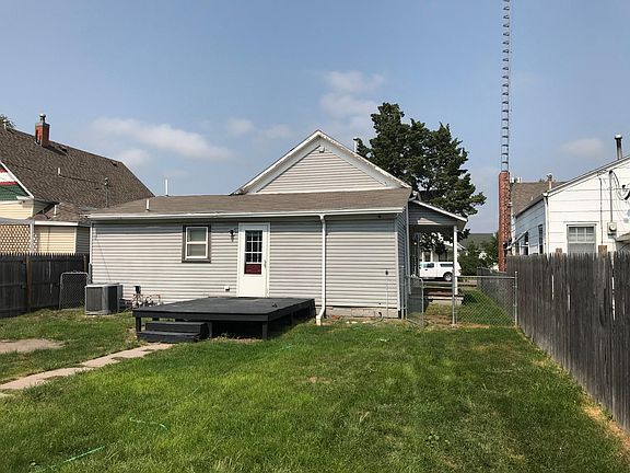 3rd image of 708 E 5th St