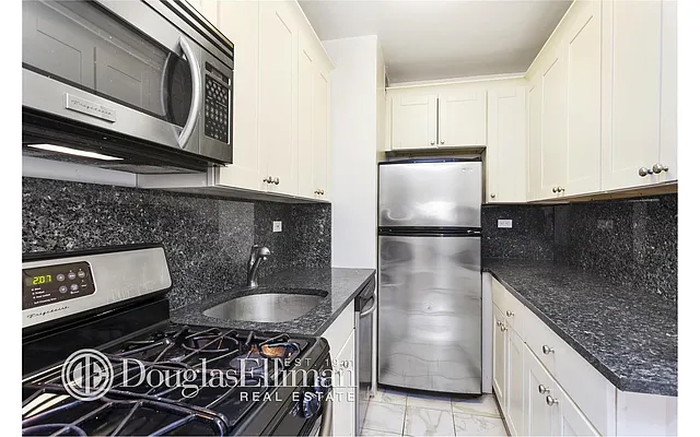 Sold by Douglas Elliman | media 5