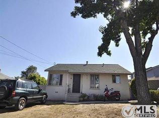 204 Plymouth Dr, Vista, CA 92083
