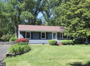 10834 Woodhaven Dr, Fairfax, VA 22030
