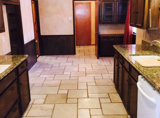 8305 Baumgarten Dr, Dallas, TX 75228