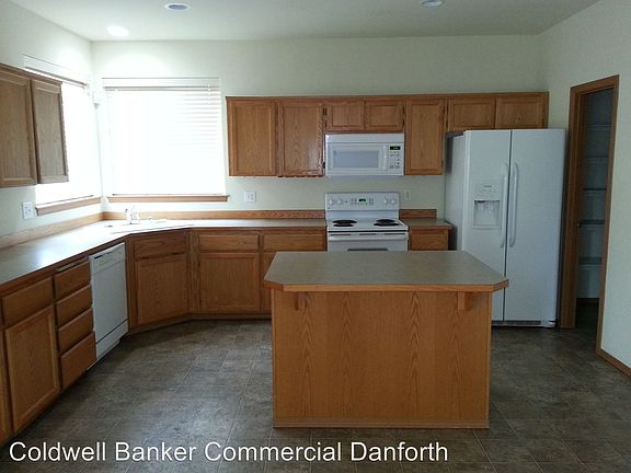 4th image of 15525 67th Avenue Ct E