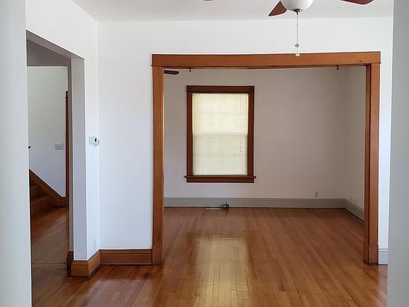 3rd image of 4611 Capitol Ave