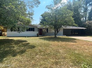 1319 Springdale Dr, Jackson, MS 39211