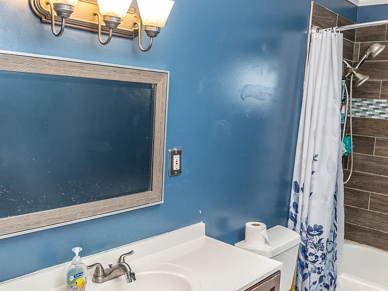 22582 Albion Ave — Photo 19