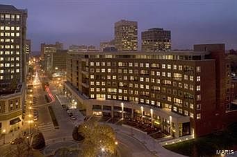 1st image of 155 Carondelet 401