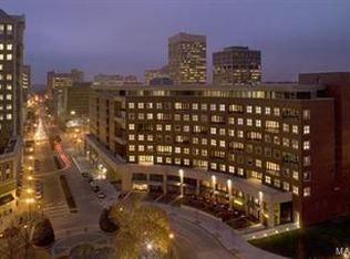 155 Carondelet 401, Saint Louis, MO 63105